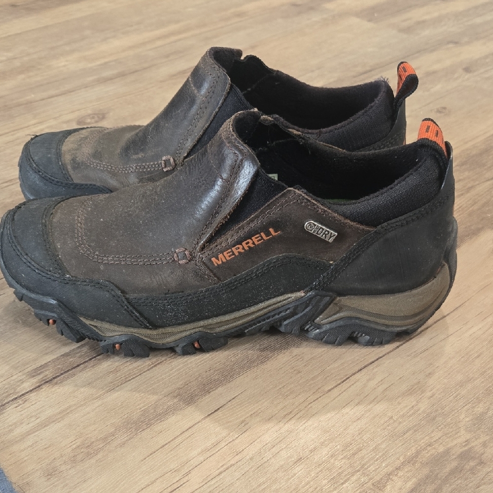 Merrell Brown Slip-On Outdoor Shoe Unisex M-7 W-8.5